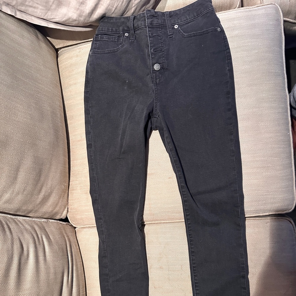 Gently used Black Curvy high rise skinny jeans